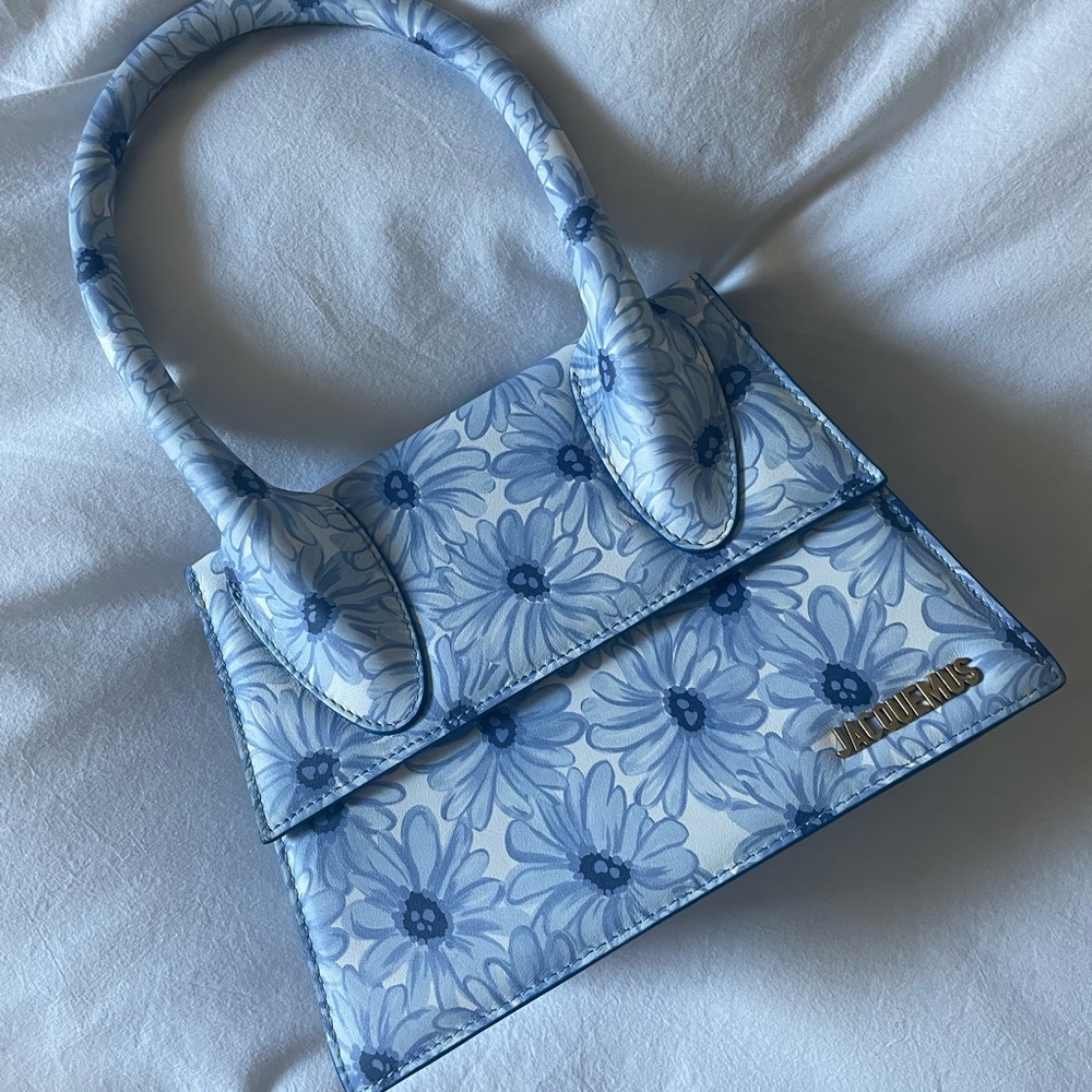 Blue Jacquemus Handle Bag - in new condition